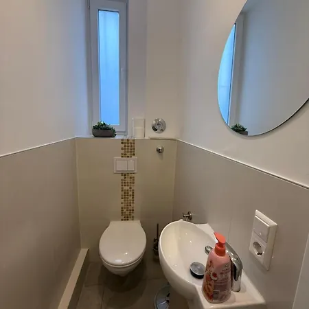 Alloggio in famiglia Schoenes Zimmer-4 In Stuttgart-mitte Stoccarda