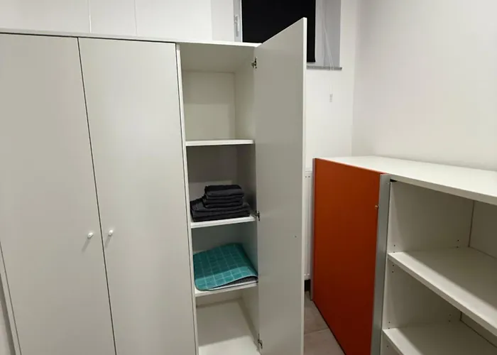 Privat bolig Schoenes Zimmer-4 In Stuttgart-mitte *
