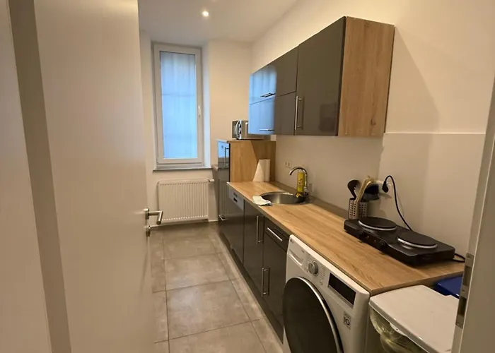 Schoenes Zimmer-4 In Stuttgart-mitte * Stuttgart