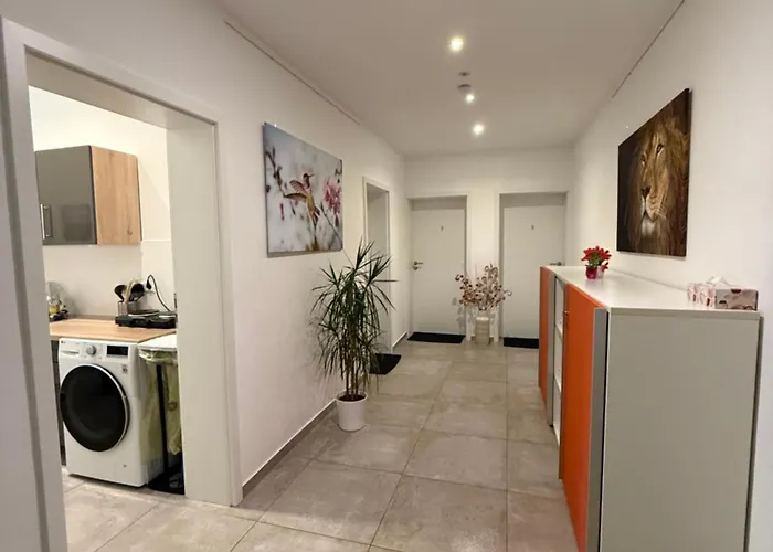 Schoenes Zimmer-4 In Stuttgart-mitte Homestay *